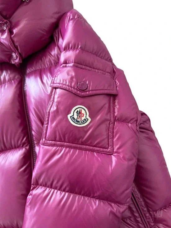 Authentic Moncler Women’s Puffer Jacket Size 0 ( my size XS/S ) - Picture 9 of 16